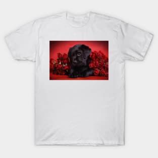 Labrador puppy with red roses T-Shirt